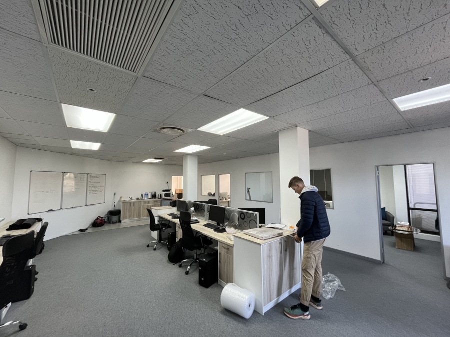 To Let commercial Property for Rent in Bo Oakdale Western Cape